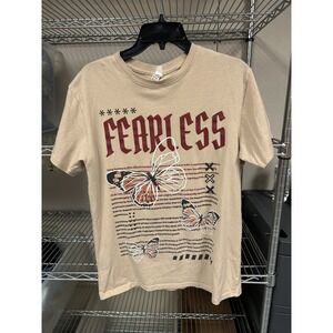 Beige Fearless Butterfly script tshirt aesthetic size medium unisex